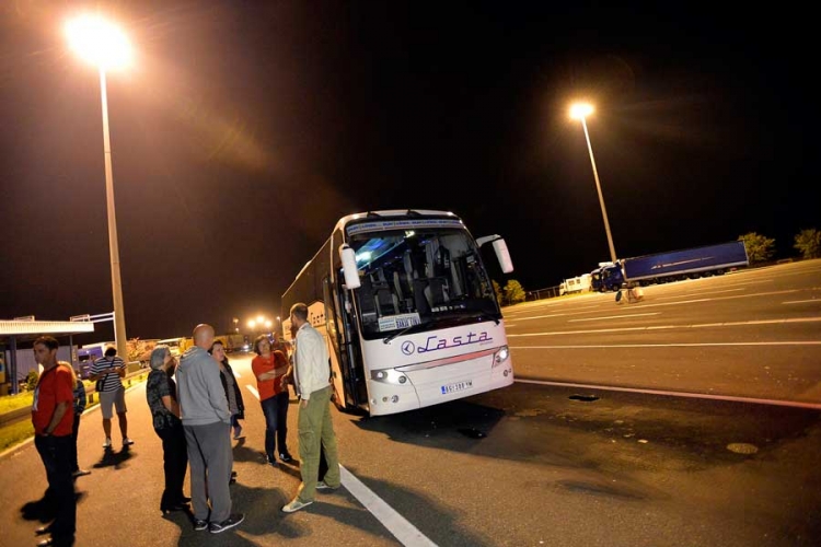 Zabranjen ulazak u Hrvatsku za državljane Srbije, vraćen autobus Beograd - Banjaluka