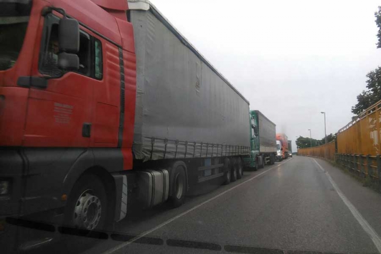 Ekipa "Nezavisnih" na GP Gradiška: Nema dužih zadržavanja, kamioni prolaze kroz HR (FOTO)