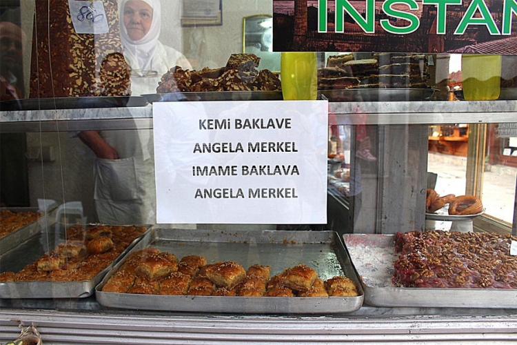 Baklava "Angela Merkel" specijalitet u Skoplju