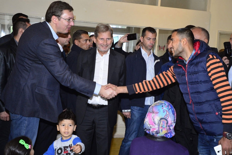Han u Šidu: Srbija nije sama, ona je evropska zemlja (FOTO)