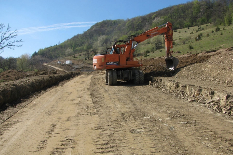  Bez asfalta prije zime propašće 6,7 miliona KM