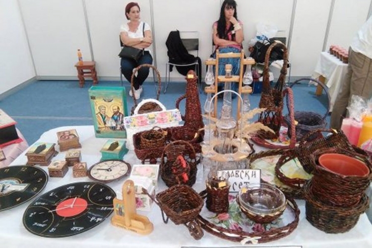 Interagro 2015.: Štandovi s rukotvorinama oduševili posjetioce (FOTO)