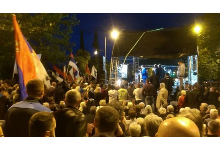 Protesti u Podgorici: DF traži ostavku Vlade i fer izbore (FOTO)