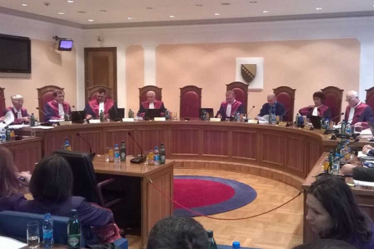 Ustavni Sud BiH: Odluka o Danu RS na narednoj sjednici