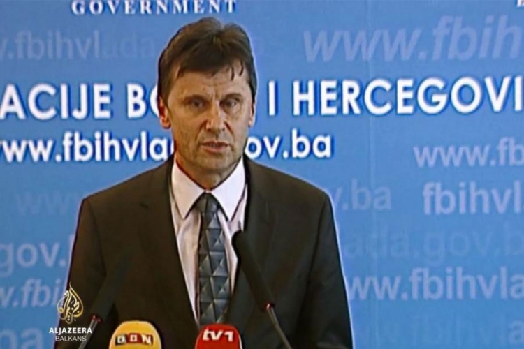 Novalić: Račune za struju socijalno ugroženi će umjesto 20, plaćati 5 KM
