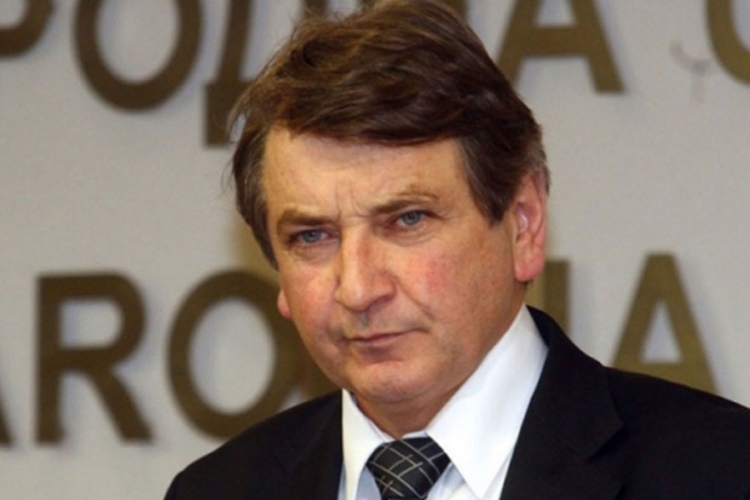 Klub bošnjaka o komisiji za sprovođenje referenduma