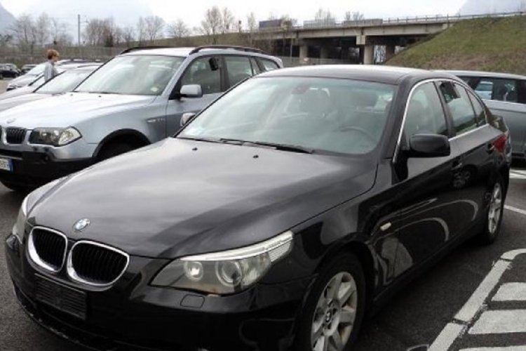 Kupovao automobile pa ih nije plaćao