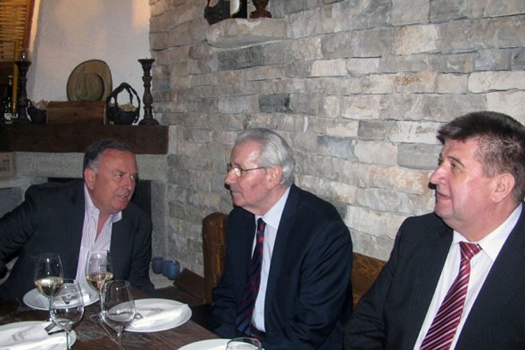 Mirjanić s trebinjskim vinarima i vinogradarima