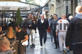 Dino Merlin prošetao Knez Mihailovom (FOTO)