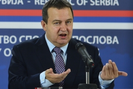 Dačić: Da li i mi treba da podižemo zidove na granicama?