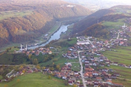 Mještani Brekovice obolijevaju, nadležni negiraju problem