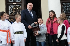 Gavranović uručio ključ grada: Mališani upravljaju Banjalukom (FOTO)