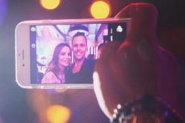 Severina se uslikala ogrnuta samo američkom zastavom (FOTO)