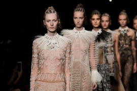 Valentino: Romantika folkornih detalja iz afričke kulture(FOTO)