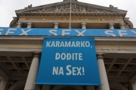 Na zgradi pozorišta u Hrvatskoj osvanula poruka za šefa HDZ ...