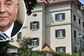 Koji prijatelji su ponudili svoje nekretnine kao garanciju za puštanje ...