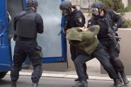 Uhapšena grupa koja je krijumčarila migrante kroz Srbiju