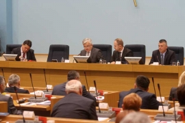 Posebna sjednica NSRS: Stevandić pozvao na jedinstvo u zaštiti ...