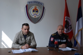 Pucao privredniku u noge jer mu nije dao novac