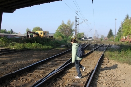 Đaci iz Česme rizikuju život: Idu prugom do škole