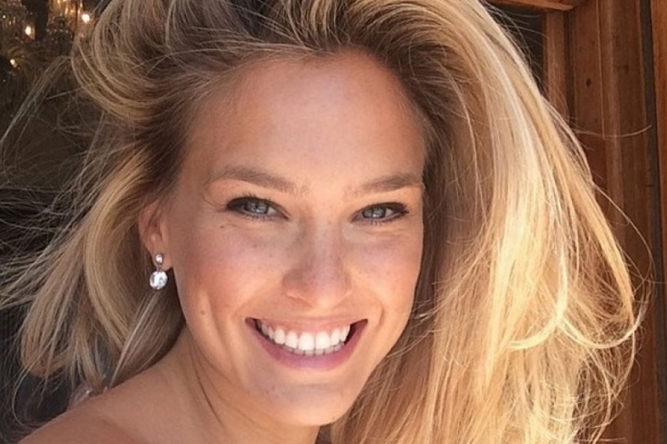 Pogledajte neobičnu vjenčanicu presrećne Bar Rafaeli (FOTO)