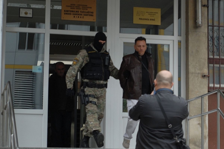 Uhapšeni rukovodioci Kantonalne uprave za šumarstvo u Bosanskoj Krupi  