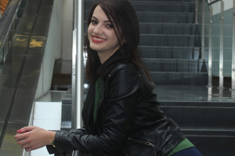 Dejana Stupar: Nikad ne bih obukla nešto vulgarno (FOTO)