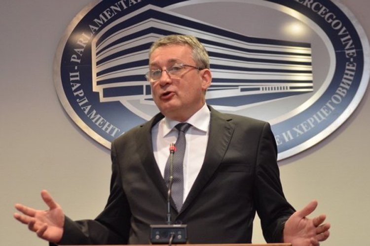 Bosić: Ne vidim nijedan razlog zašto bismo podržali razbijanje koalicije