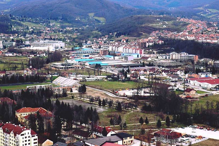  Bačene bombe u blizini zatvora Kula i u Mokrom