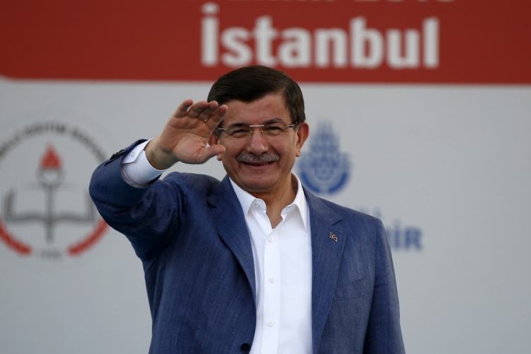 Davutoglu: Rusija protiv IS-a izvodi napade kozmetičke prirode