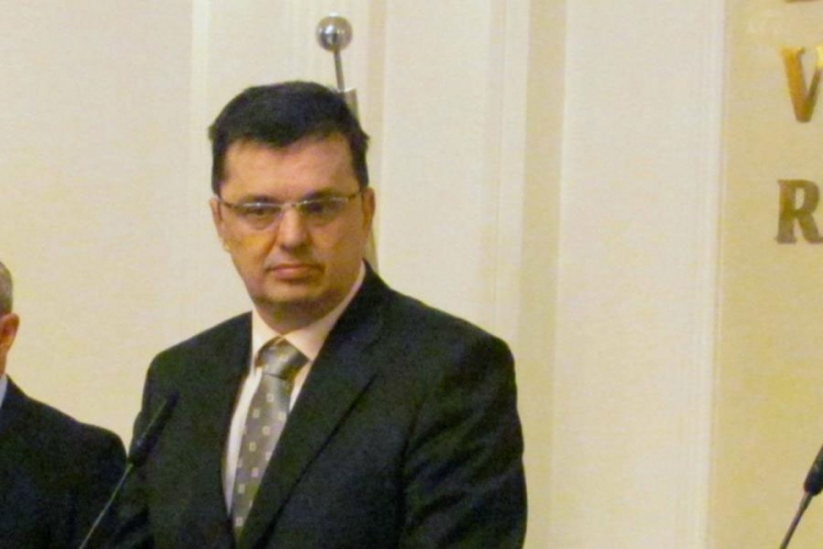 Novim kreditom zagarantovana isplata penzija i plata