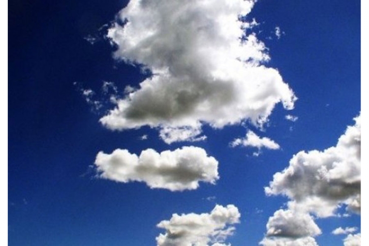 Oblačno sa pljuskovima, za vikend sunce, temperatura do 21