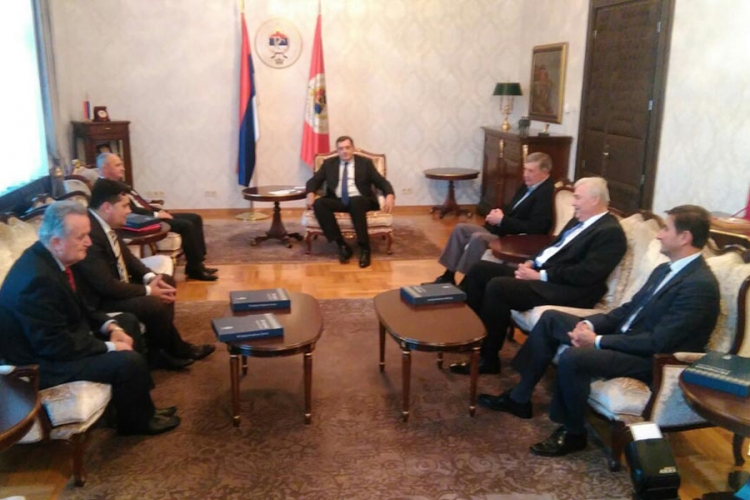 Počeo sastanak političkih lidera u Palati Republike
