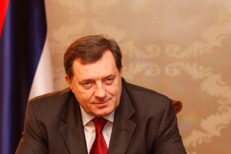 Dodik: Nema osnova za ocjenu ustavnosti odluke Vlade o zaduženju RS