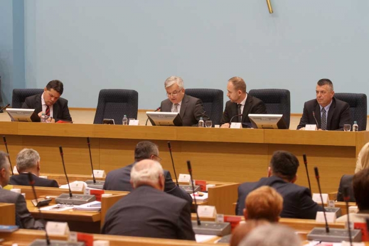 Zaključena posebna sjednica NSRS: Usvojeni zaključci o zaštiti ustavnog položaja RS