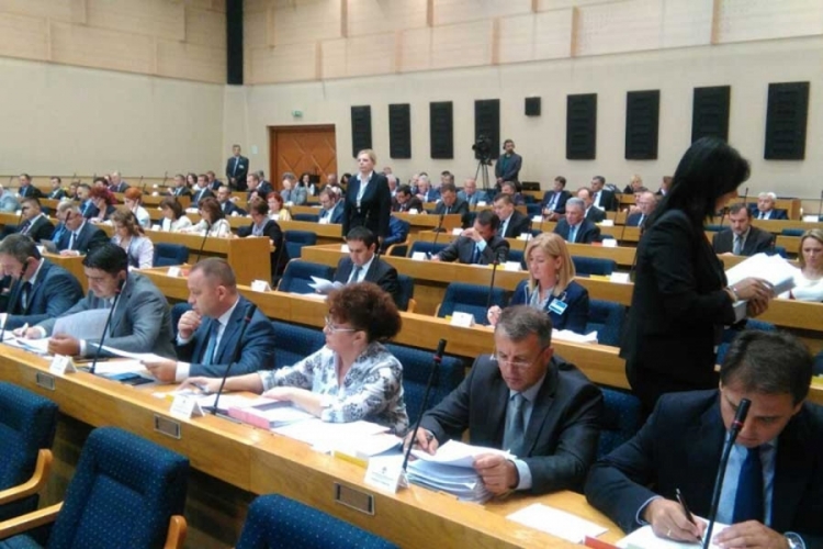 NSRS: Usvojena Deklaracija o genocidu NDH nad Srbima, Jevrejima i Romima 