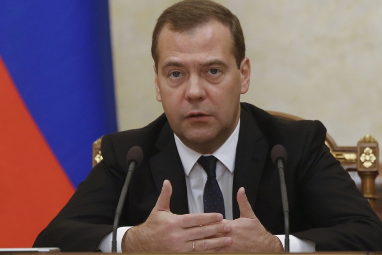 Medvedev: O sudbini Sirije odlučiće sirijski narod