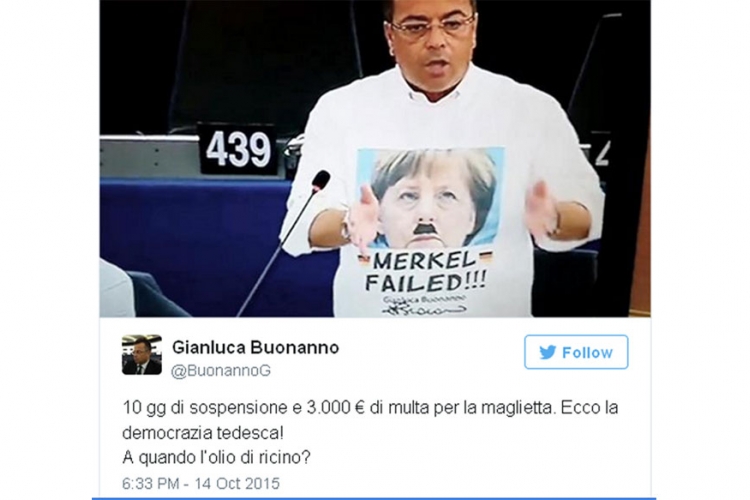 EU kaznila italijanskog poslanika: Na majici lik Merkelove sa Hitlerovim brkovima (VIDEO)