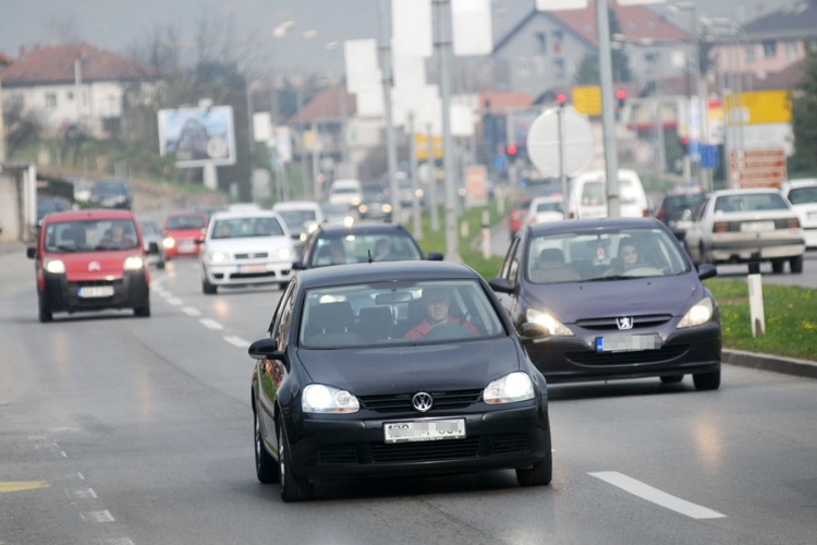  Od 100 vozila samo jedno novo