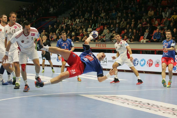 Mladim snagama na Vardar