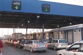 Velika Kladuša: Na izlaz iz BiH čeka se sat vremena