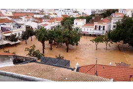 Nezapamćene poplave pogodile Portugal (FOTO)