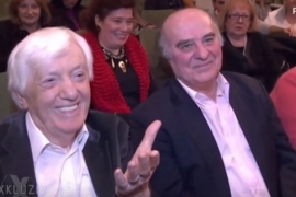 Pogledajte kako Đorđe Marjanović pjeva svoj hit "Zvižduk u osam" ...
