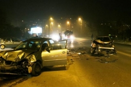 Tuzla: Dvije osobe povrijeđene u stravičnom sudaru