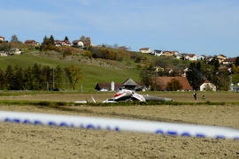 Dvije osobe poginule u padu sportskog aviona u Sloveniji