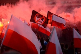 Na protestima u Varšavi spaljena zastava EU