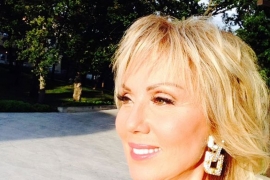 Lepu Brenu u ovakom izdanju još nismo vidjeli (FOTO)