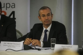 Devenport: Nije tačno da se ukida Šengen