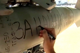 Ruske bombe sa natpisima "Za naše" i "Za Pariz" (VIDEO)