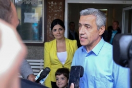 Produžen kućni pritvor Oliveru Ivanoviću